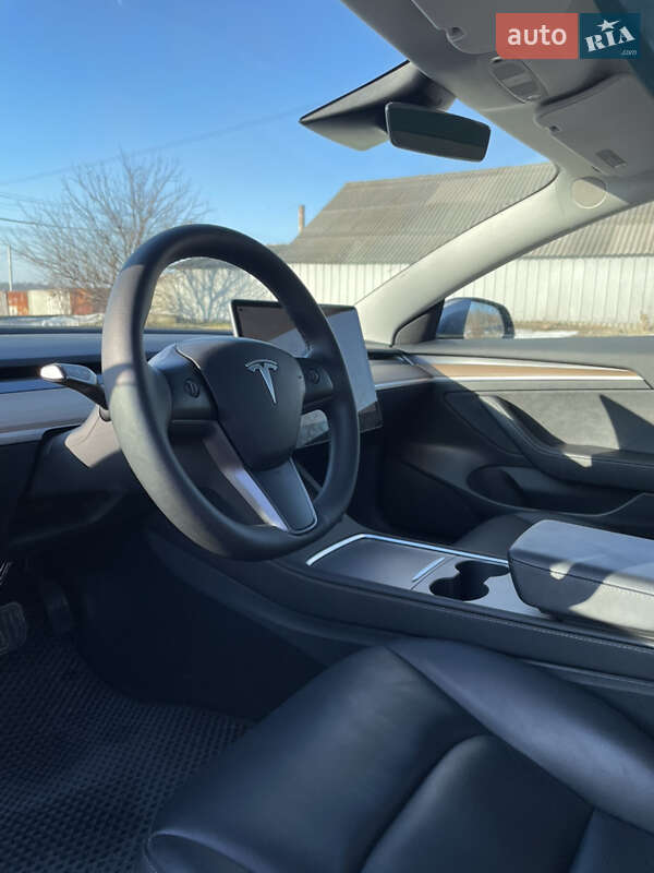 Седан Tesla Model 3 2023 в Благовещенском фото 29 Седан Tesla Model 3 2023 в Благовещенском