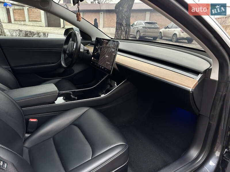 Седан Tesla Model 3 2019 в Одесі фото 11 Седан Tesla Model 3 2019 в Одесі