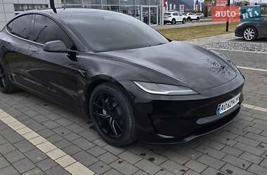 TESLA MODEL 3 2025