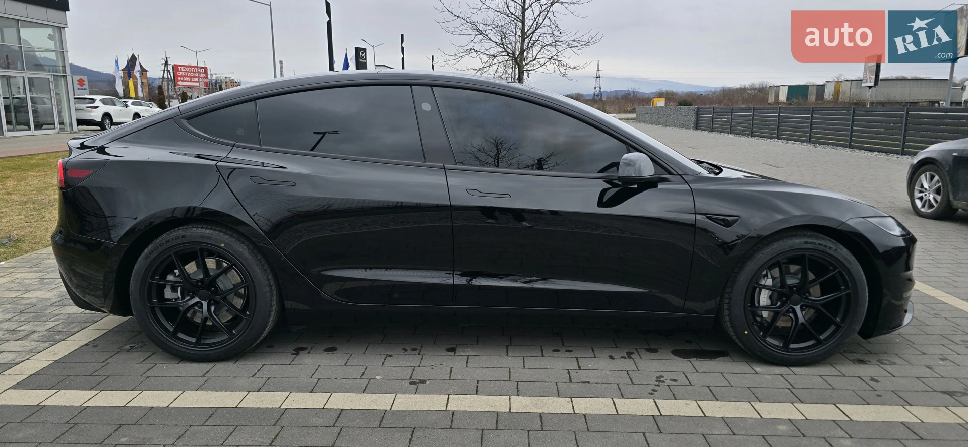 2025 Tesla Model 3 - мініатюра 11