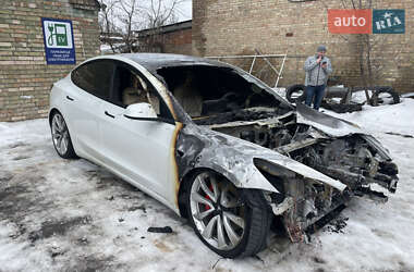Седан Tesla Model 3 2018 в Києві