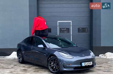 Седан Tesla Model 3 2021 в Киеве