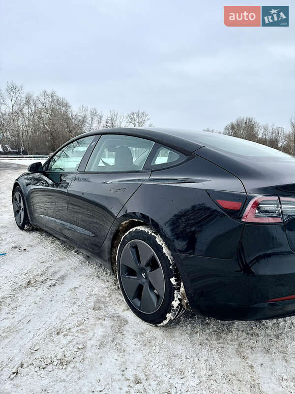 Седан Tesla Model 3 2023 в Киеве