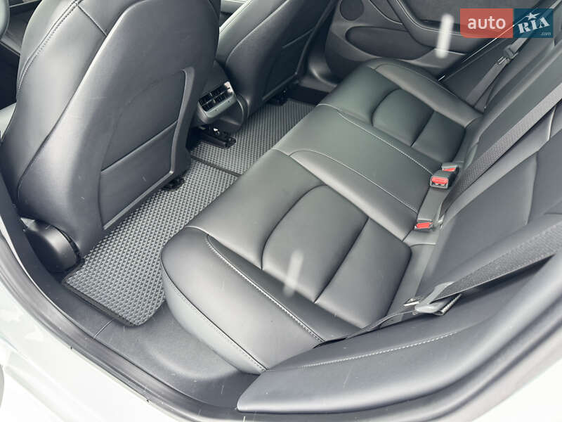 Седан Tesla Model 3 2023 в Дніпрі фото 14 Седан Tesla Model 3 2023 в Дніпрі