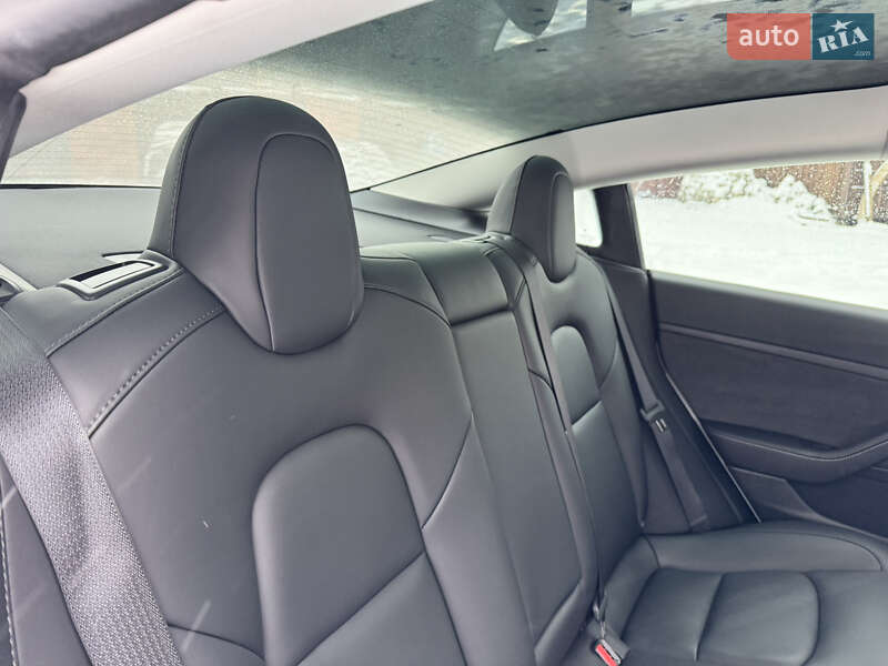 Седан Tesla Model 3 2023 в Дніпрі фото 19 Седан Tesla Model 3 2023 в Дніпрі
