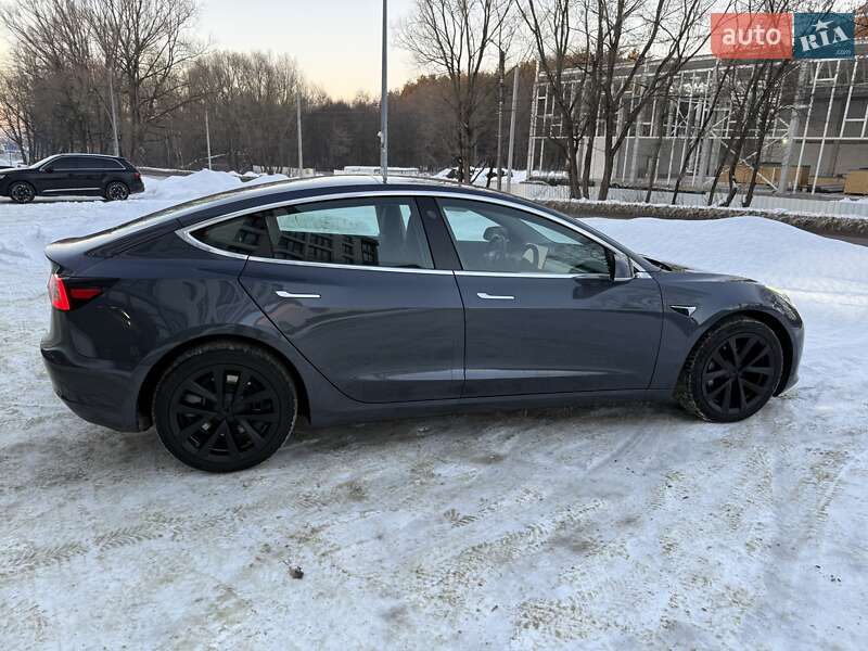 Седан Tesla Model 3 2019 в Львове фото 10 Седан Tesla Model 3 2019 в Львове