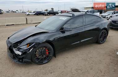 Седан Tesla Model 3 2025 в Киеве