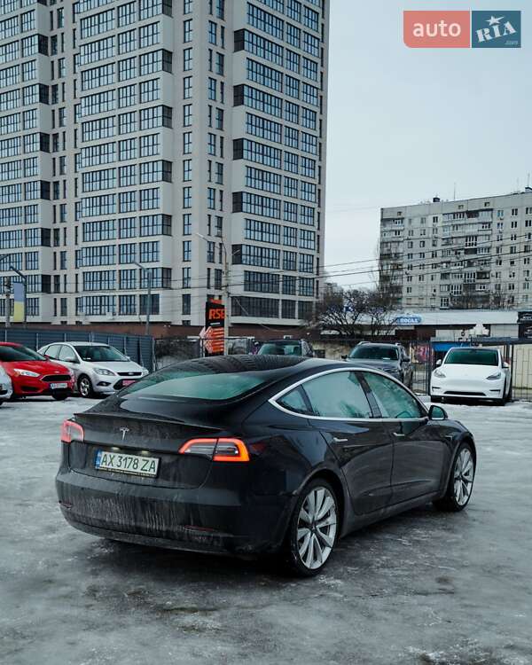 Седан Tesla Model 3 2018 в Харкові