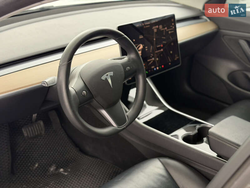 Седан Tesla Model 3 2020 в Запоріжжі фото 9 Седан Tesla Model 3 2020 в Запоріжжі