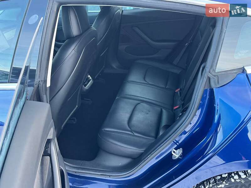 Седан Tesla Model 3 2018 в Луцке фото 13 Седан Tesla Model 3 2018 в Луцке