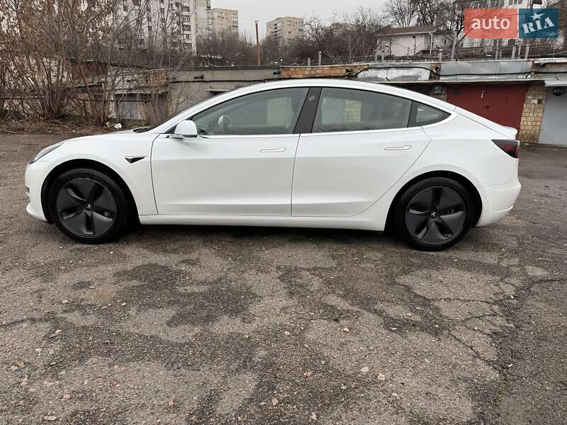 Седан Tesla Model 3 2018 в Києві фото 22 Седан Tesla Model 3 2018 в Києві