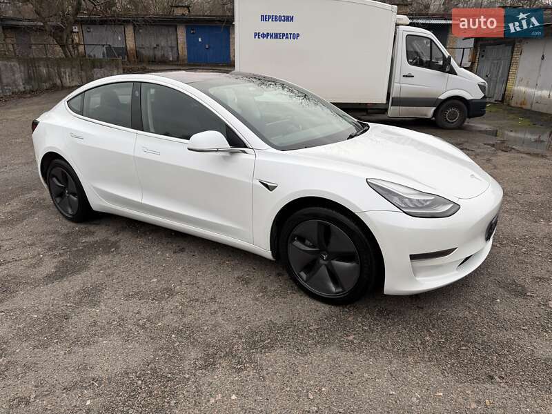 Седан Tesla Model 3 2018 в Києві фото 30 Седан Tesla Model 3 2018 в Києві