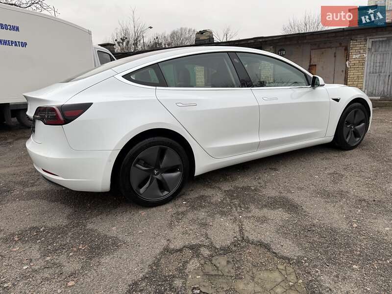 Седан Tesla Model 3 2018 в Києві фото 34 Седан Tesla Model 3 2018 в Києві