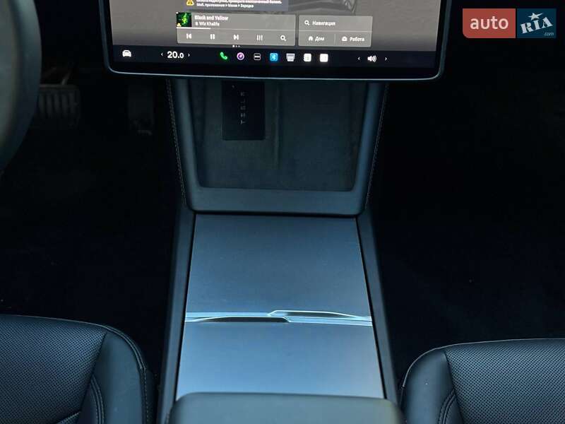 Седан Tesla Model 3 2024 в Львові