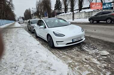 Седан Tesla Model 3 2021 в Києві