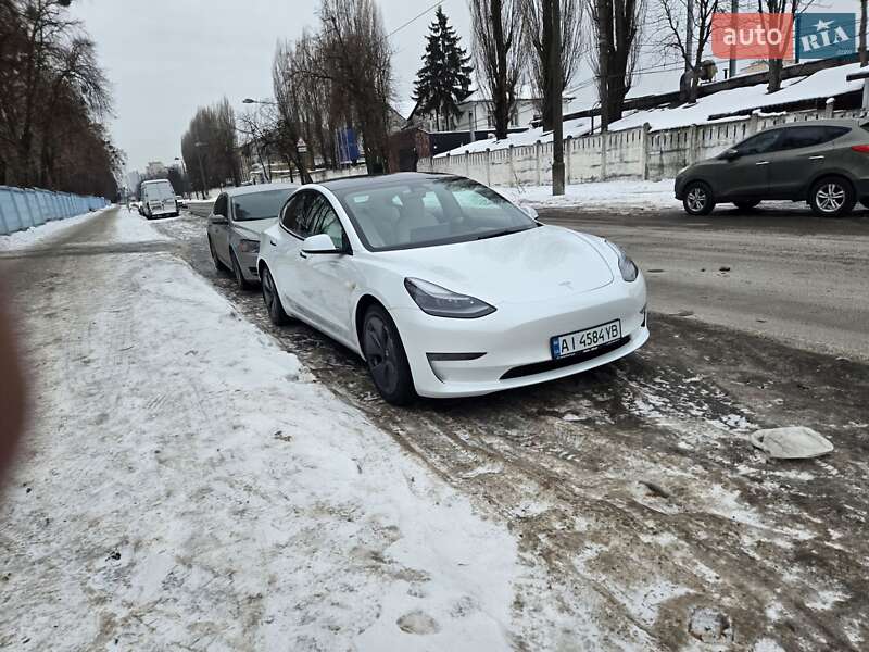 Седан Tesla Model 3 2021 в Киеве фото 12 Седан Tesla Model 3 2021 в Киеве