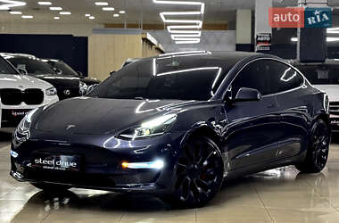 Седан Tesla Model 3 2021 в Николаеве