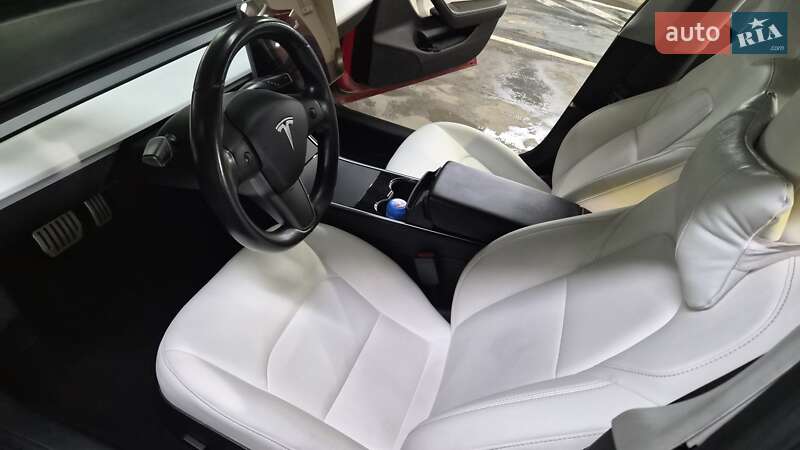 Седан Tesla Model 3 2018 в Киеве