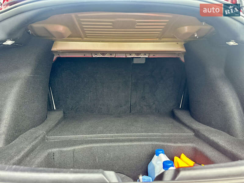 Седан Tesla Model 3 2019 в Львове