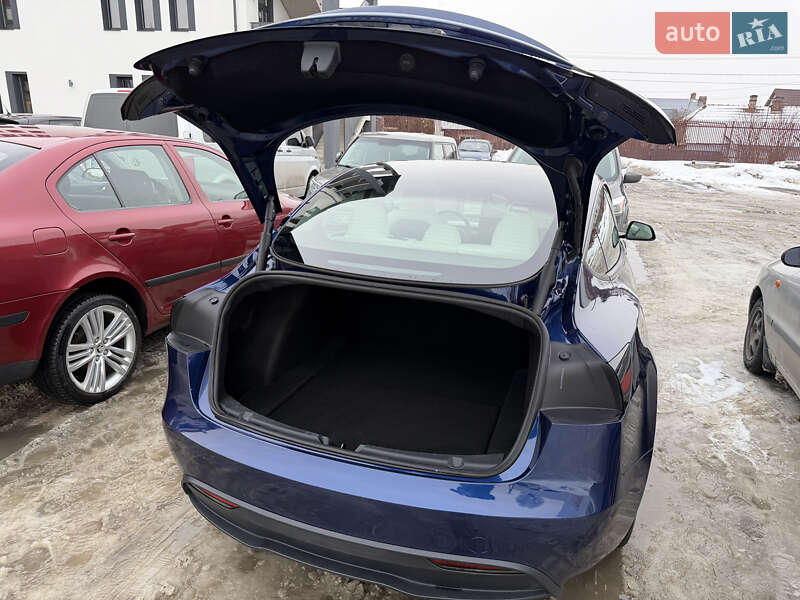 Седан Tesla Model 3 2024 в Львові фото 18 Седан Tesla Model 3 2024 в Львові