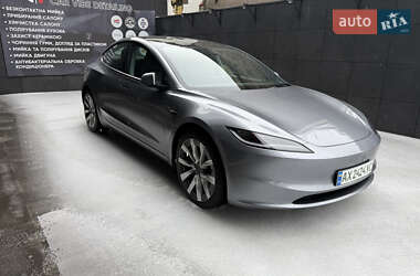 Седан Tesla Model 3 2025 в Харкові
