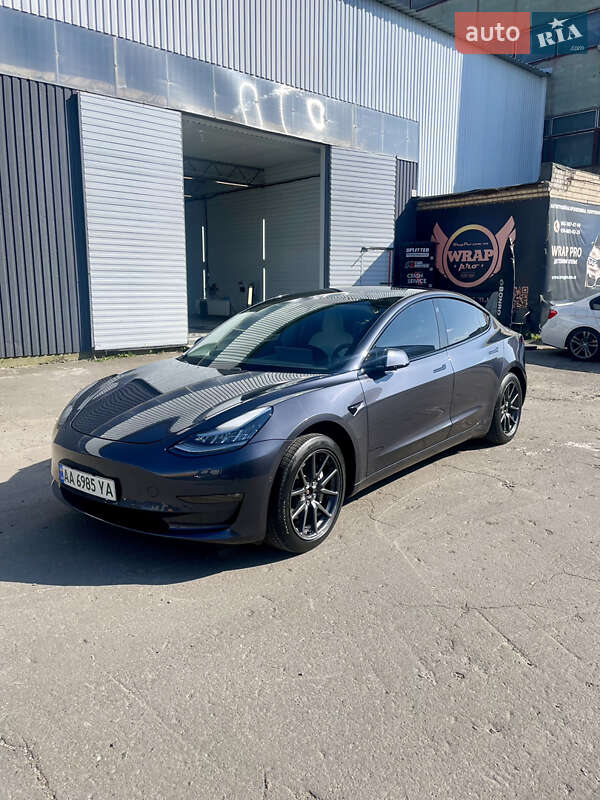 Tesla Model 3 2019 Tesla Model 3 2019