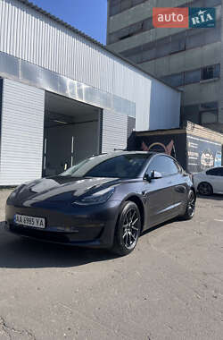 Седан Tesla Model 3 2019 в Киеве