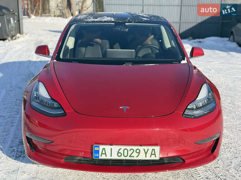 Седан Tesla Model 3 2020 в Киеве фото Седан Tesla Model 3 2020 в Киеве