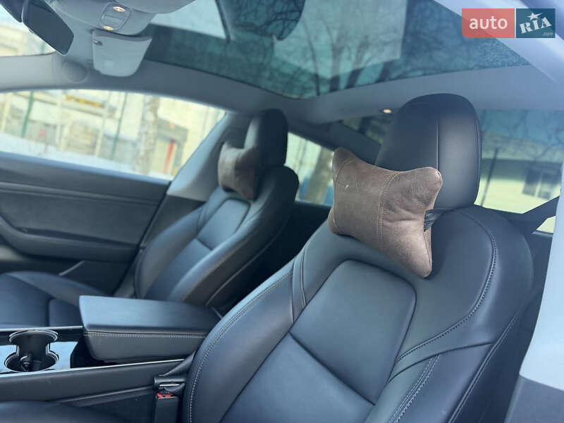 Седан Tesla Model 3 2020 в Киеве фото 15 Седан Tesla Model 3 2020 в Киеве