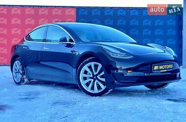 Седан Tesla Model 3 2019 в Києві