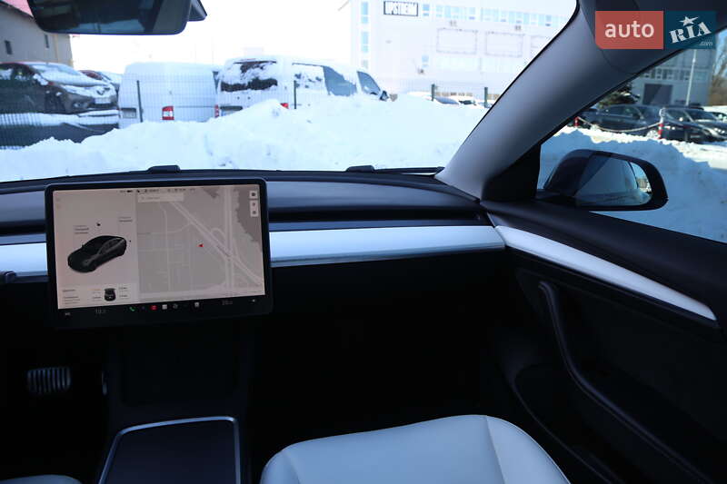 Седан Tesla Model 3 2021 в Киеве фото 18 Седан Tesla Model 3 2021 в Киеве