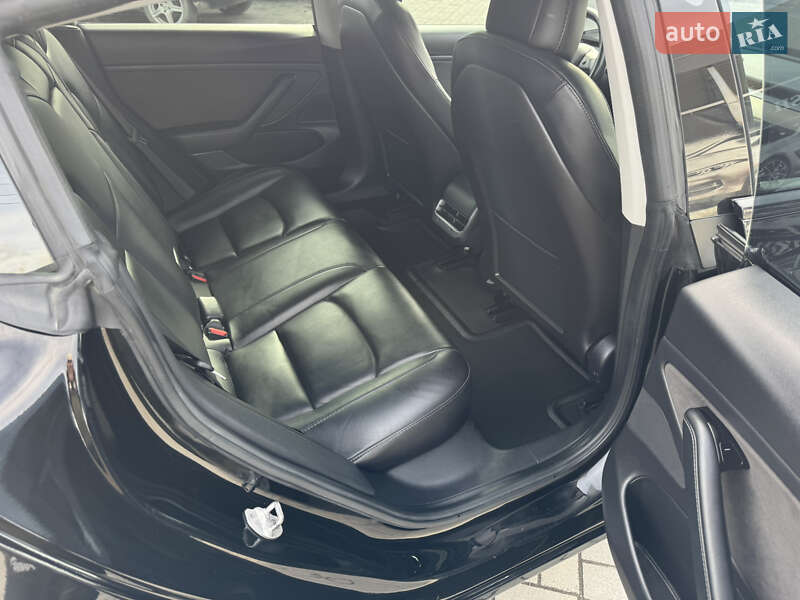 Седан Tesla Model 3 2019 в Иршаве фото 26 Седан Tesla Model 3 2019 в Иршаве