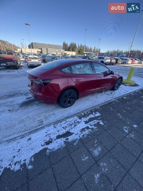 Седан Tesla Model 3 2023 в Львові фото 3 Седан Tesla Model 3 2023 в Львові