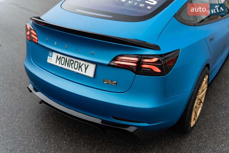 Седан Tesla Model 3 2018 в Киеве