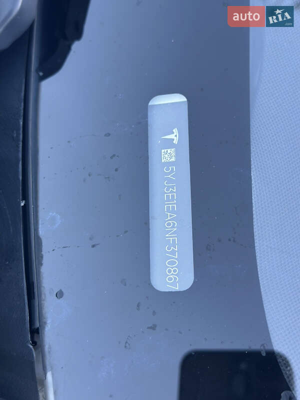 Седан Tesla Model 3 2022 в Києві