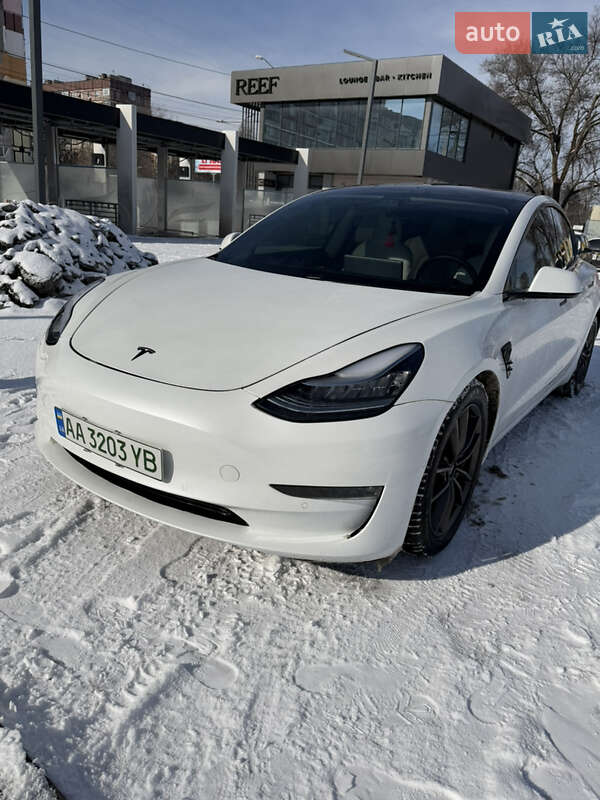 2020 Tesla Model 3, VIN 5YJ3E1EB2LF802022:plate — фото 1 (autoria)