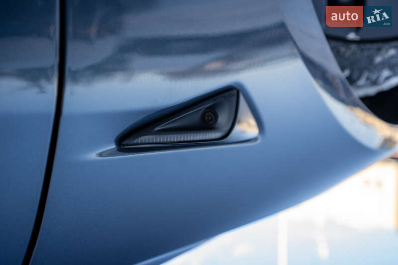 Седан Tesla Model 3 2022 в Києві