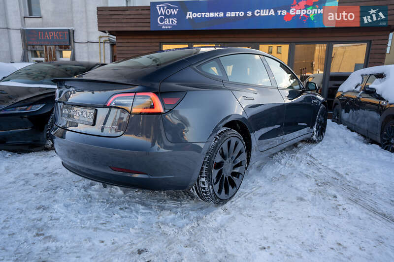 Седан Tesla Model 3 2022 в Києві