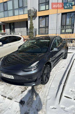Седан Tesla Model 3 2018 в Днепре фото Седан Tesla Model 3 2018 в Днепре