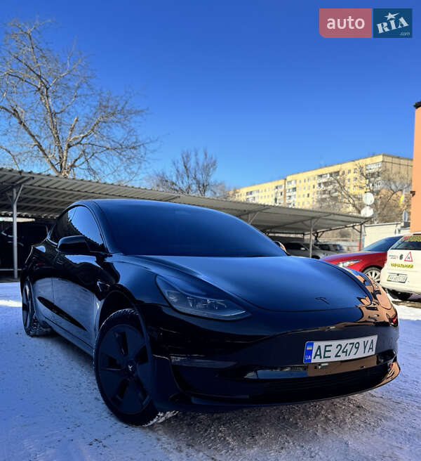 Седан Tesla Model 3 2021 в Днепре