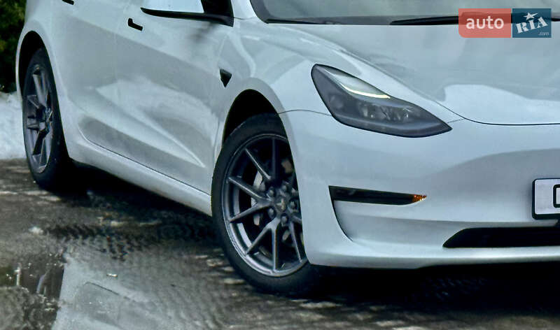 Седан Tesla Model 3 2023 в Стрию фото 16 Седан Tesla Model 3 2023 в Стрию