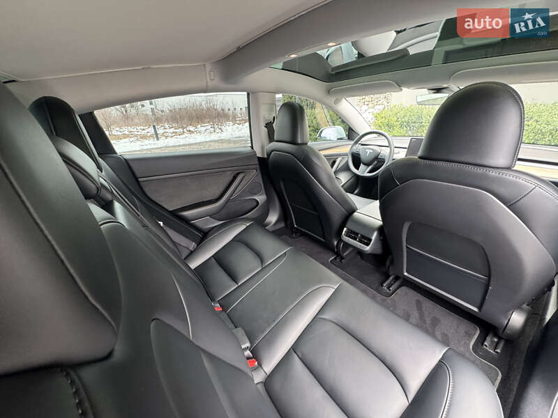 Седан Tesla Model 3 2023 в Стрию фото 42 Седан Tesla Model 3 2023 в Стрию