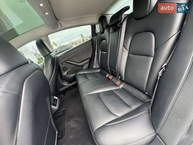 Седан Tesla Model 3 2023 в Стрию фото 49 Седан Tesla Model 3 2023 в Стрию