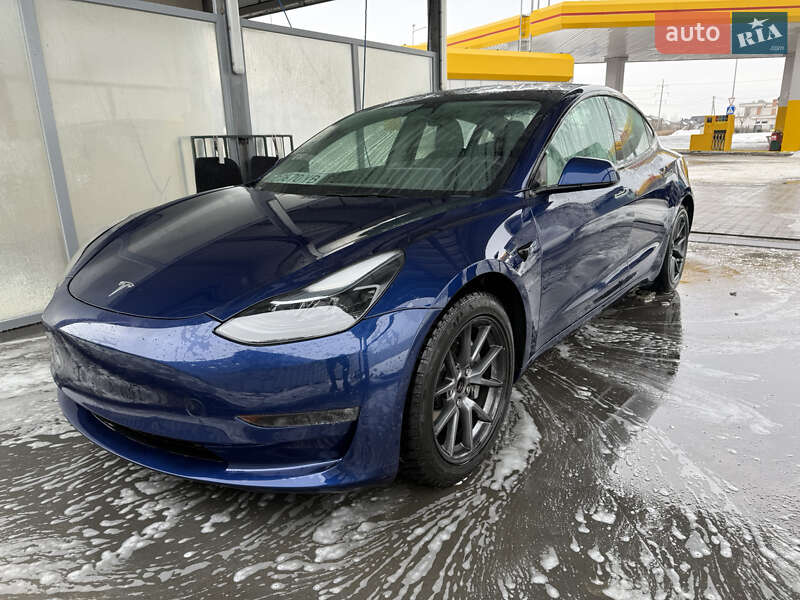 Седан Tesla Model 3 2021 в Луцке фото 3 Седан Tesla Model 3 2021 в Луцке