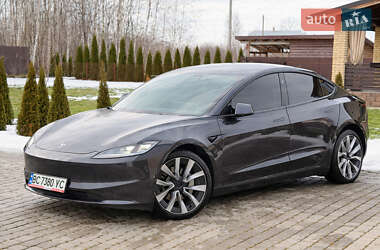 Седан Tesla Model 3 2024 в Стрые