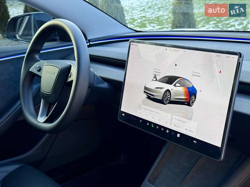 Седан Tesla Model 3 2024 в Стрые