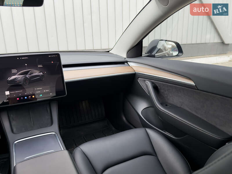 Седан Tesla Model 3 2023 в Черновцах фото 9 Седан Tesla Model 3 2023 в Черновцах