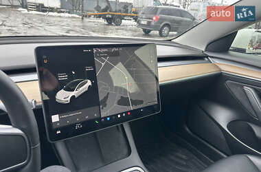 Седан Tesla Model 3 2021 в Луцке