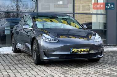 Седан Tesla Model 3 2019 в Ивано-Франковске
