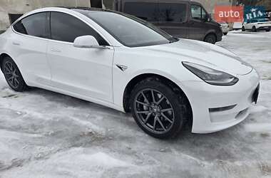 Седан Tesla Model 3 2019 в Снятине